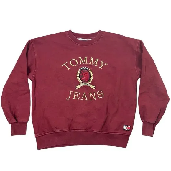 Tommy Jeans Sweatshirt Mens M Burgundy Embroidered Crest Logo Crewneck Pullover - Picture 2 of 12
